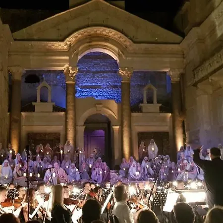 Апартаменти Apartments Sand Beach